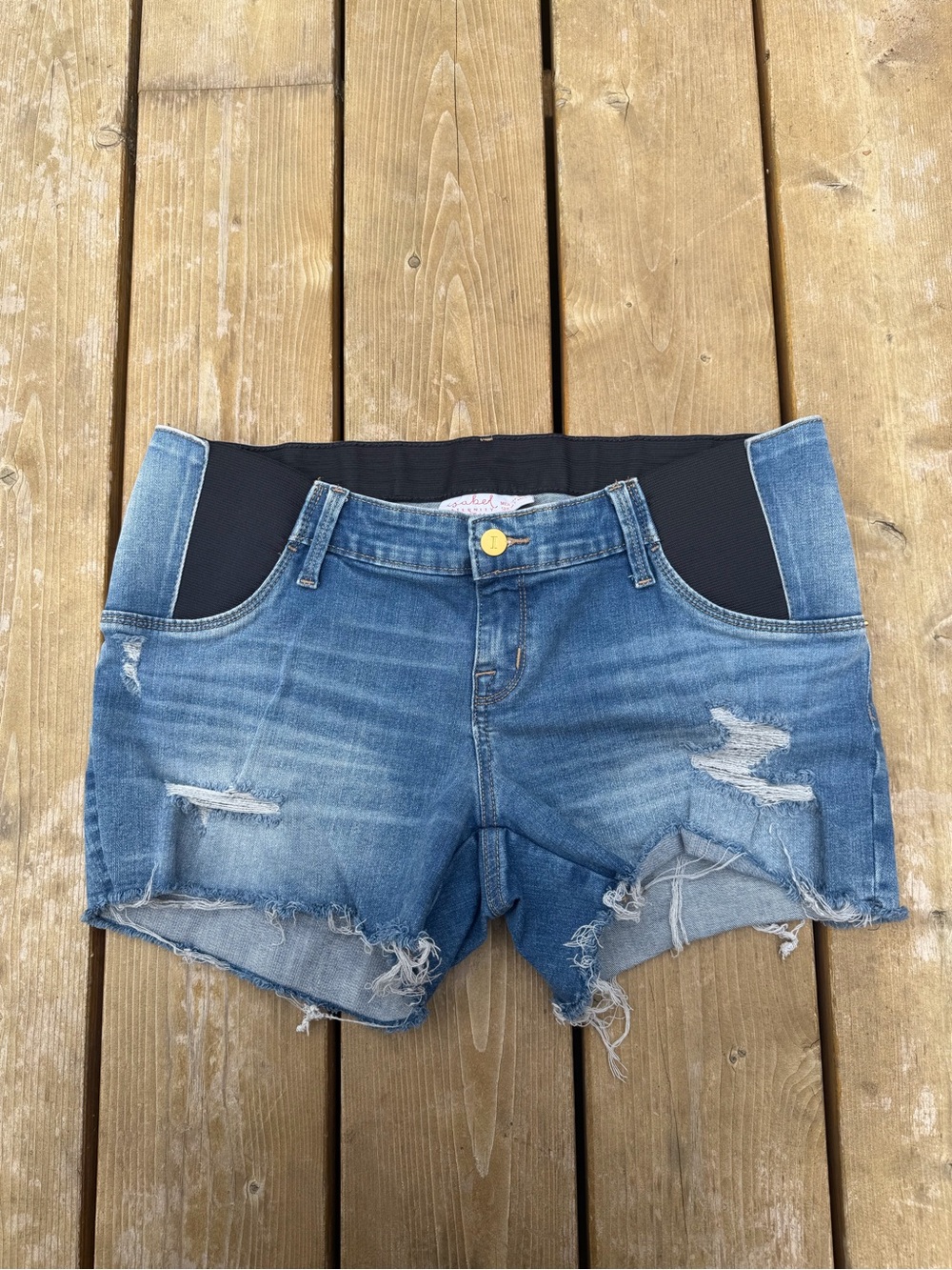 Isabel Maternity Distressed Denim Shorts in Medium Blue Size 8/29